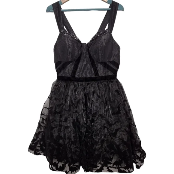 DC Comics | Dresses | Dc Comics Limited Edition Batman Formal Dress |  Poshmark